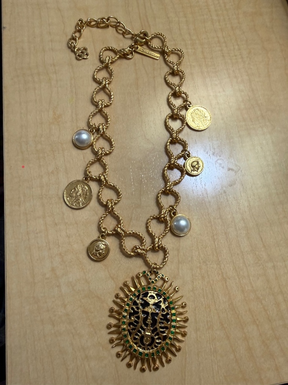 Neiman Marcus gold nexklace